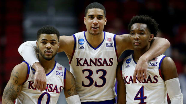 kansas-basketball-630-sweet-16-2016.jpg